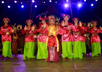 Foto-foto Kemeriahan Festival Teluk Jailolo 2019, Salah Satunya Ada Aksi Panggung Glenn Fredly