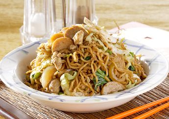 Resep Mi Goreng Aneka Bakso Sederhana, Paling Favorit Di Meja Makan