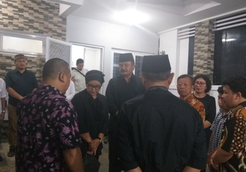 Akan Dilakukan Serah Terima Jenazah Sutopo Purwo Nugroho, Menteri Luar Negeri Retno Marsudi Telah Tiba di Rumah Duka