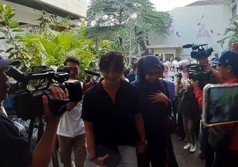 Terkait Hinaan Galih Ginanjar Soal Ikan Asin, Fairuz A Rafiq Sambangi Komnas Perempuan Didampingi Hotman Paris