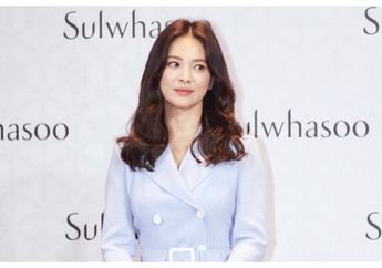 Song Hye Kyo Tampil Perdana di Depan Publik Pasca Digugat Cerai