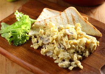 Resep Scrambled Egg Enak Ini Bikin Kita Serasa Sarapan Di Hotel