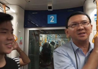 Pengalaman Pertama Ahok Jajal Transportasi MRT, Diteriaki Warga yang Berebut Minta Salaman