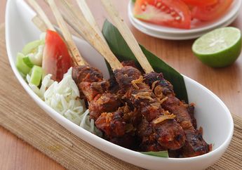 Wajib Makan Timun Sambil Menyantap Sate, Ternyata Ini Manfaatnya