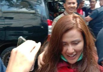 Selalu Pamer Harta, Kakak Rey Utami Ungkap Kondisi Kontras Keluarganya yang Hanya Buka Toko Kelontong