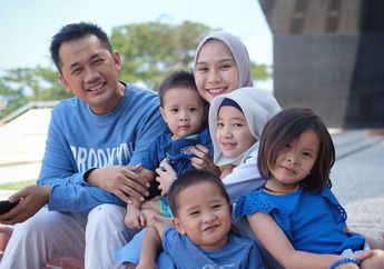 Tak Mau Macet di Hari Pertama Sekolah, Hanung Bramantyo Antarkan Anak ke Sekolah Sampai Bonceng Empat