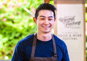 7 Potret Adik Chef Arnold, Reynold Poernomo yang Enggak Kalah Kece!