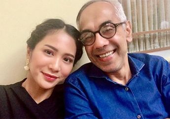 Kini Tinggali Rumah dengan Dapur Mewah, Bunga Zainal Curhat Indahnya Dinikahi Duda yang 18 Tahun Lebih Tua