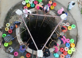 Kemarau Ekstrim Menimpa. Foto-foto Ini Kisahkan Betapa Keringnya India