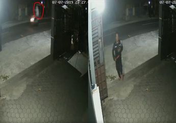 Video CCTV Menangkap yang Diduga Pocong Dibonceng Pengendara Motor, Netizen: Pocongnya Minum Susu Boneto