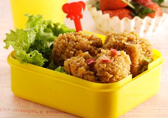 Masak Apa Besok? Resep Nasi Goreng Sosis yang Cocok Jadi Sarapan dan Bekal Sekolah