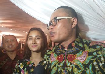 Gandengan Mesra di Pernikahan Siti Badriah, Naomi Zaskia Mengaku Bosan Sering Ditanya Kapan Nikah dengan Sule