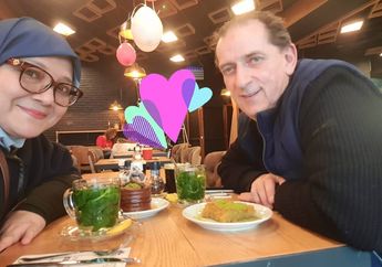 Fenny Bauty Tinggalkan Mark Sungkar dan Pilih Bule Mualaf 10 Tahun Lebih Tua Darinya, Begini Video Kemesraan Mereka!
