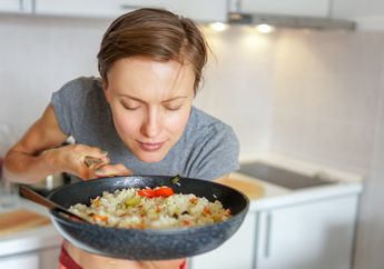Wah, Mencium Makanan Sebelum Makan Bisa Sebabkan BB Bertambah