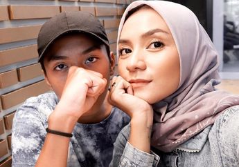 Serunya 5 Gaya Kompak Anak Enno Lerian, Bumi Untara Bareng Sang Mama!