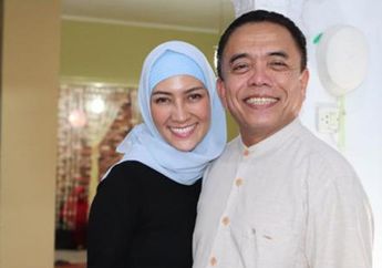 Masak Untuk Suami, Model Cantik ini Akhirnya Akui Jadi Istri Kedua Gubernur Aceh yang Kini Dibui 'Kelemahanmu Adalah Aku'