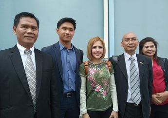 Barbie Kumalasari Kaget Surat Permintaan Maaf Galih Ginanjar Disisipi Promo Album, Kuasa Hukum Beri Pembelaan: Ini Rancangan Tuhan untuk Angkat Derajat Dia