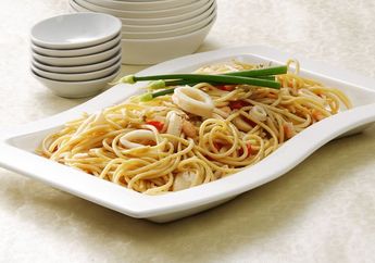Resep Spageti Goreng Seafood Enak, Bikin Semua Semangat Sarapan