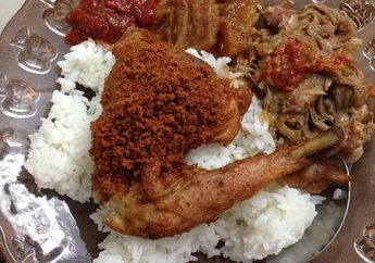 Hendak Pesan Minum Jelang Santap Makanan, Satu Keluarga Ini Malu Bukan Kepalang Lantaran Sambangi Rumah Warga yang Dikira Warung Makan: Pelayanannya Memang Terbaik