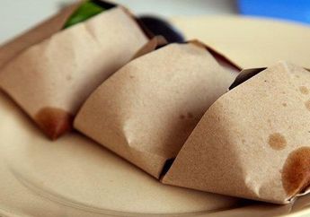 Mual dan Muntah-muntah, Pembeli Ini Syok Temukan Belatung di Nasi Bungkus! Pedagang Mengelak dan Berikan Alasan Tak Terduga Ini