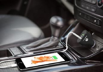 Ngecharge Hape Pakai Power Outlet Dalam Mobil Saat Listrik Mati, Malah Bikin Rusak?