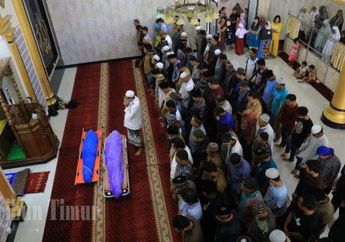 Cinta Sehidup Semati Kakek Nenek Asal Makassar, Batry Susul Kepergian Maimunnah di Hari yang Sama, Jenazah Disalatkan Berdampingan