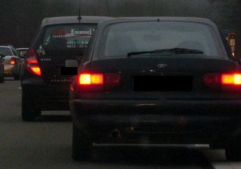Traffic Light Terimbas Listrik Mati, Mobil Jangan Nyalakan Hazzard Saat Nyebrang Perempatan