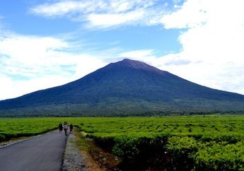 Gunung Ciremai Kebakaran, Foto-foto Warganet Bawa Kita Lihat Ciremai Lebih Dekat