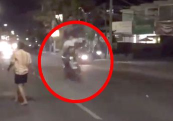 Aksi Bule Tendang Pengendara Vespa Sampai Cium Aspal, Polisi Ungkap Kondisi Korban
