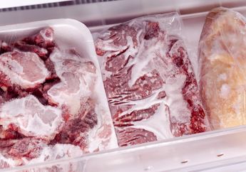 Tolong Tahan Dulu! Bukan Direndam Air, Begini Cara Mencairkan Daging Beku yang Disimpan di Freezer dengan Aman, Catat!