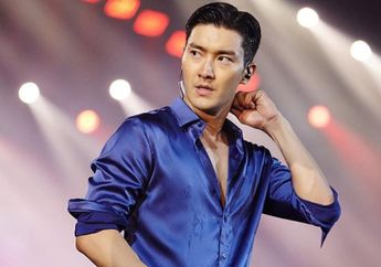 Makan Kue Tradisional Indonesia, Ekspresi Siwon ‘Super Junior’ Bikin Fans Histeris