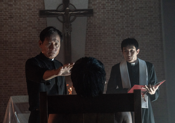 3 Hal di Film Korea ‘The Divine Fury’ Ini Bikin Penonton Kagum, Termasuk Komentar dari Sutradara Film 'The Hunger Game'!