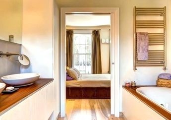 Punya Kamar Mandi di dalam Kamar Tidur Berisiko Datangkan Bahaya yang Enggak Kita Sadari!