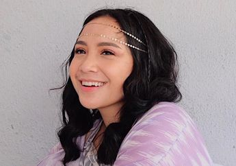 Nagita Slavina Bikin Heboh Saat Pakai Kemeja yang Sama dengan Artis Korea, Harganya Selangit!