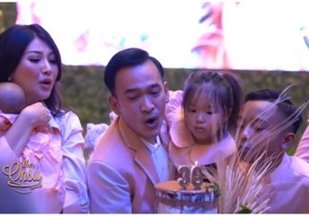 Ajak Betrand Peto Tiup Lilin Bersama di Ulang Tahun Super Mewahnya, Ruben Onsu: Dia Nggak Pernah Tiup Lilin Sebelumnya!
