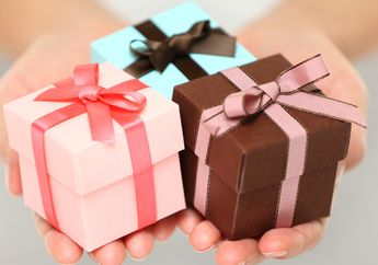 Sebaiknya Dihindari, 5 Jenis Kado Berikut ini Bisa Buat Penerimanya Tersinggung