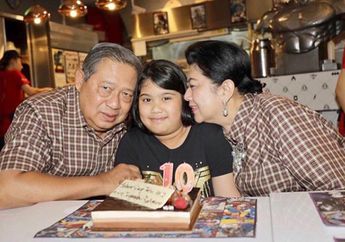 Hadiri Ulang Tahun Sang Cucu dengan Kue Sederhana, Ekspresi Murung SBY Jadi Sorotan Warganet, 'Gak Ada Foto Memo Cium Kening'