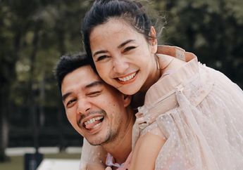 Dikenal Jarang Emosi, Perlakuan Suami Hesti Purwadinata Saat Cemburu Istrinya Didekati Pria Lain Dibongkar oleh Asisten Pribadinya, Sampai Lempar Barang!