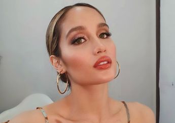 Cinta Laura Posting Foto Ini, Netizen: Angelina Jolie Versi Indonesia!