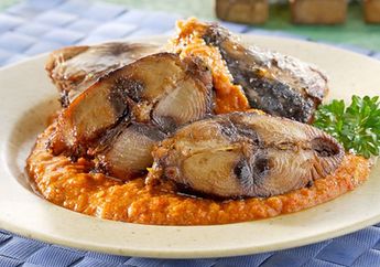 Resep Mudah Ikan Goreng Sambal Santan Enak Layak Untuk Menu Utama Malam Ini