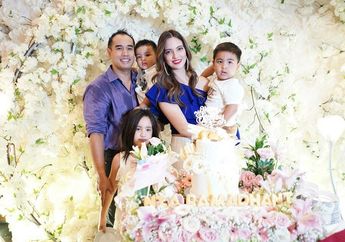 9 Tahun Jadi Istri Konglomerat, Nia Ramadhani Sebut Pernah Pansos dan Iri dengan Kehidupan Sahabatnya: Gua Ngiri sama Dia!