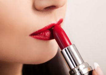 Jangan Salah Pilih Lipstik! Pilih Warna yang Cocok Dilihat dari Urat Nadi, Gimana Caranya?