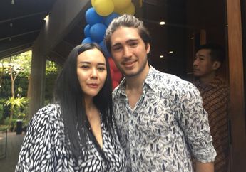 Aura Kasih Dikabarkan Akan Cerai, Sang Manajer: Baik-baik Saja Kok, Masih Serumah