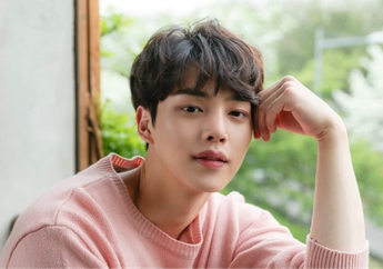 Fakta Unik Song Kang, Cowok Menawan Pemeran Utama Drama 'Love Alarm'