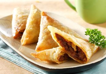 Resep Mudah Lumpia Segitiga Ayam Kecap Enak Untuk Teman Ngobrol Bareng Keluarga Di Rumah