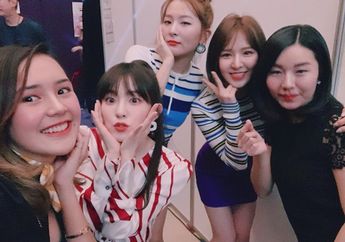 Beby Tsabina Unggah Foto Bareng Red Velvet. Netizen: Ngalahin Visual Irene!