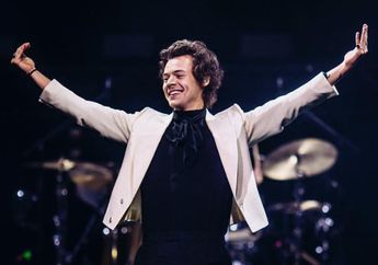 Jadi Direktur, Harry Styles Akan Rilis Merek Parfumnya Sendiri!
