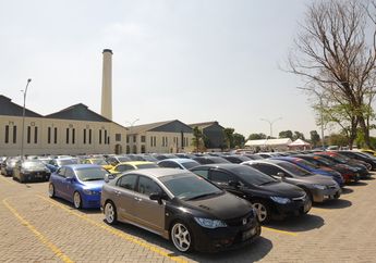 Bukannya Ingin Buat Kita Repot, Nyatanya Ini Alasan Mengapa Parkir Mobil Harus Mundur