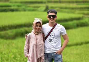 Telan Pil Pahit Pergi Umrah Meninggalkan Sang Bunda yang Divonis Kanker, Kiki Farrel Tak Kuasa Tahan Tangis, 'Harusnya sih Emang Bareng Mama'