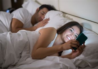 Tak Hanya Laki-Laki, ini 8 Ciri Wanita yang Mudah Tergoda Untuk Selingkuh